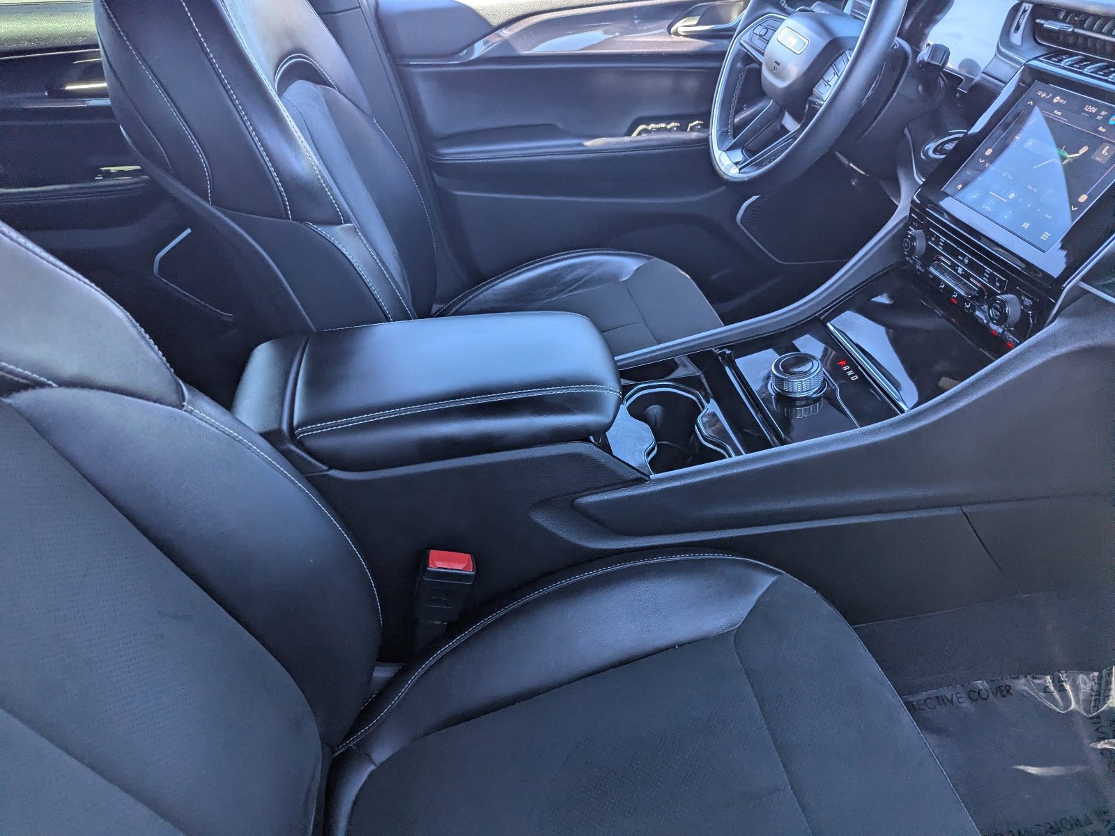 Used 2021 Jeep Grand Cherokee L Altitude image 11