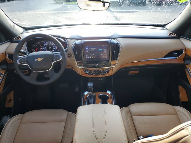 Used 2022 Chevrolet Traverse Premier FWD image 11