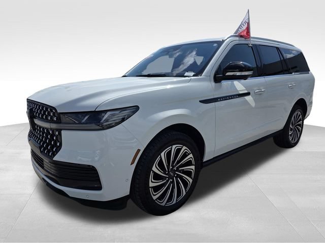 Certified 2025 Lincoln Navigator Black Label AWD/4WD image 6