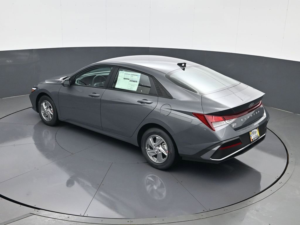New 2026 Hyundai Elantra SE image 19