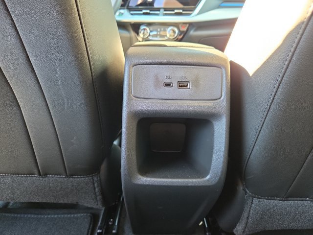 Used 2026 Chevrolet Trax LT w/ LT Convenience Package FWD image 29