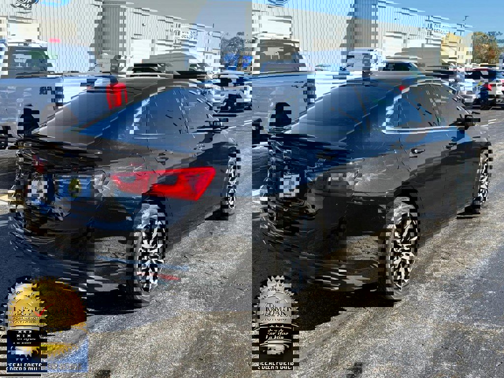 Used 2022 Chevrolet Malibu RS image 5