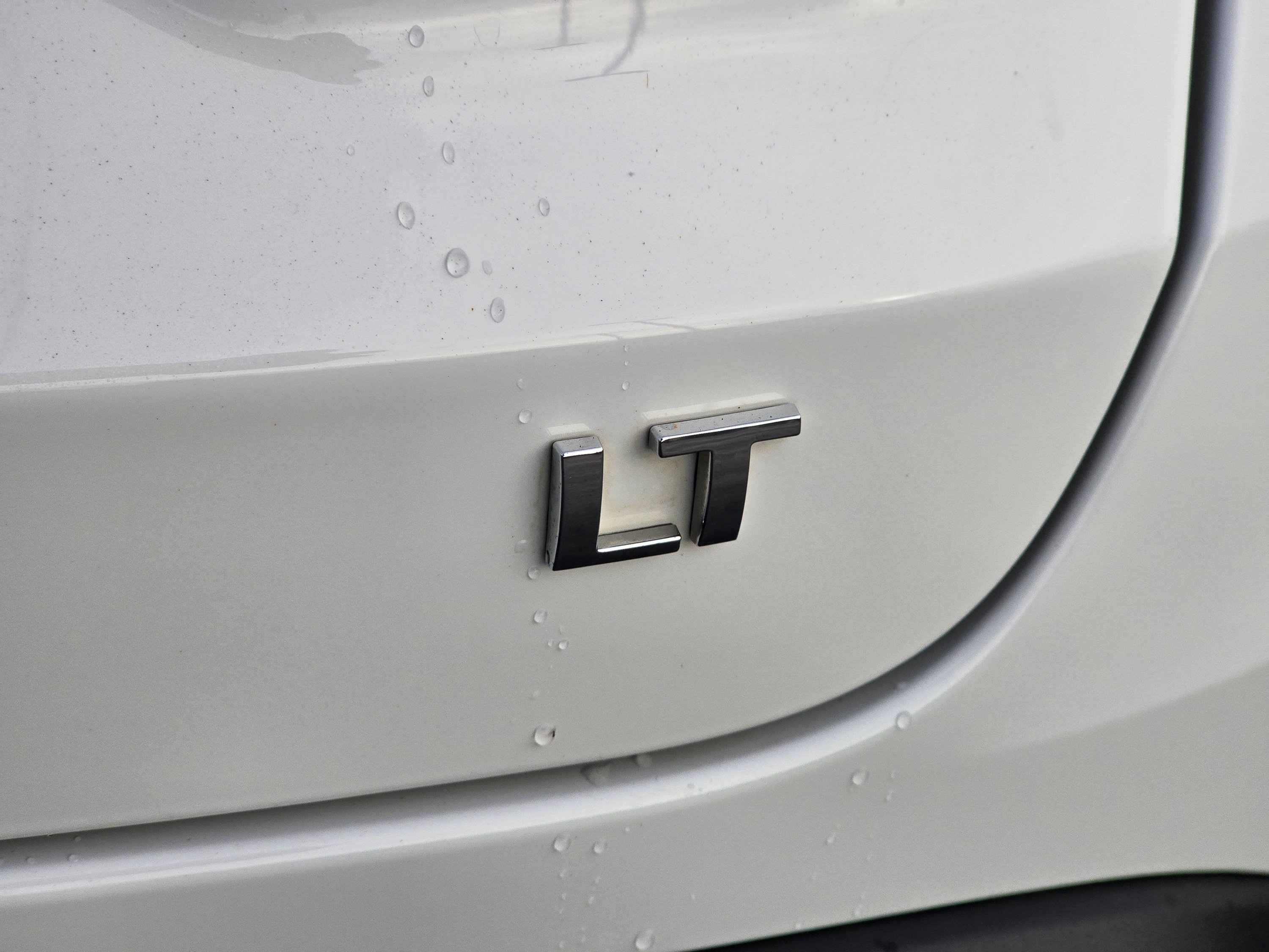 Used 2024 Chevrolet Trax LT w/ LT Convenience Package FWD image 33