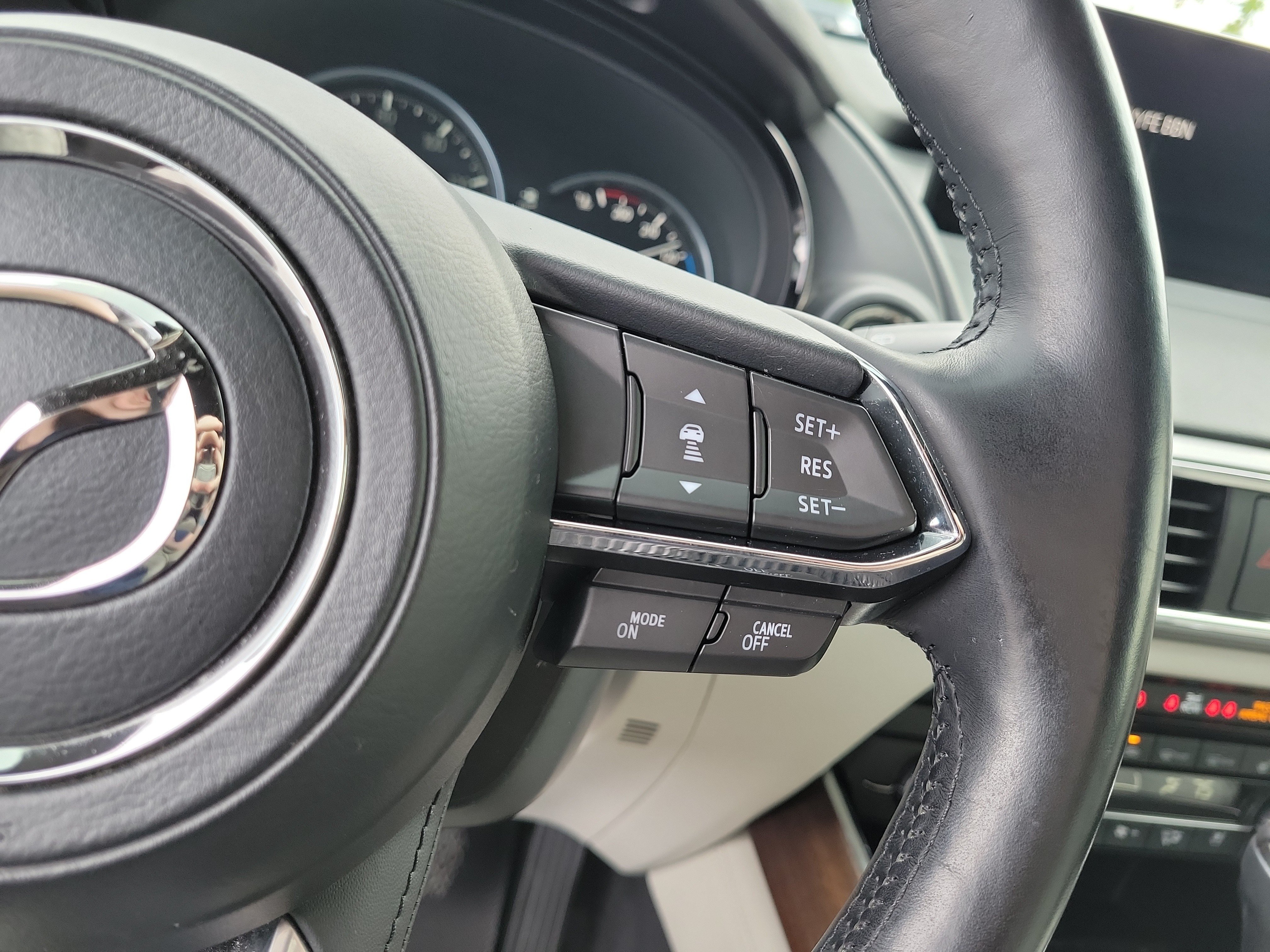 Used 2022 MAZDA CX-9 Signature AWD/4WD image 29