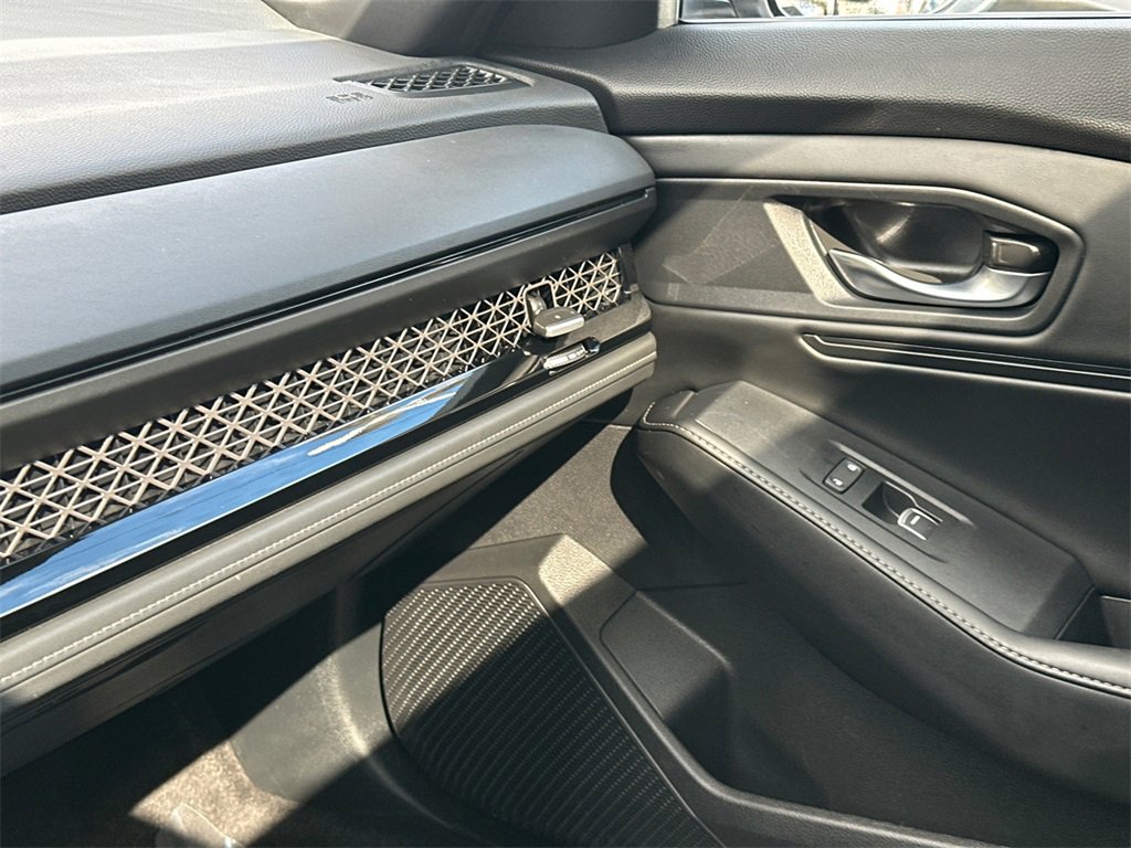 Used 2024 Honda Accord Sport image 30