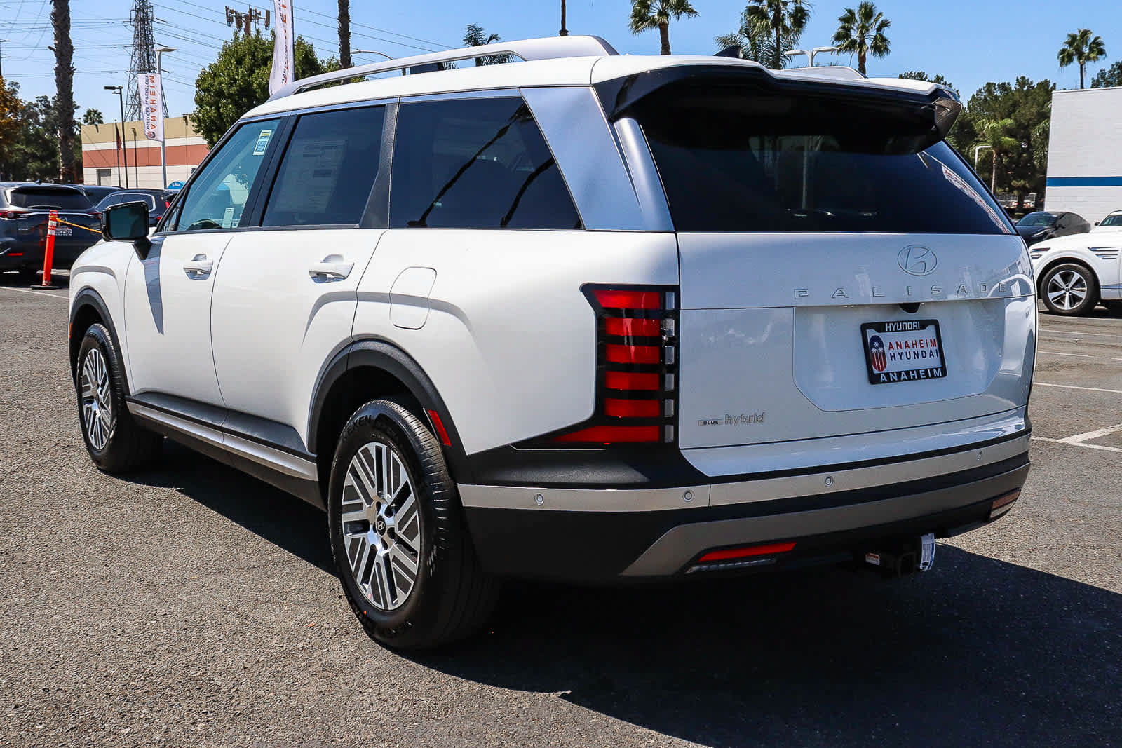 New 2027 Hyundai Palisade SEL Premium w/ Tow & Go Package FWD image 9