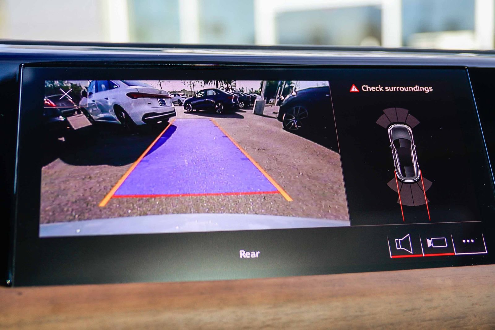 Used 2024 Audi e-tron GT Premium Plus image 26