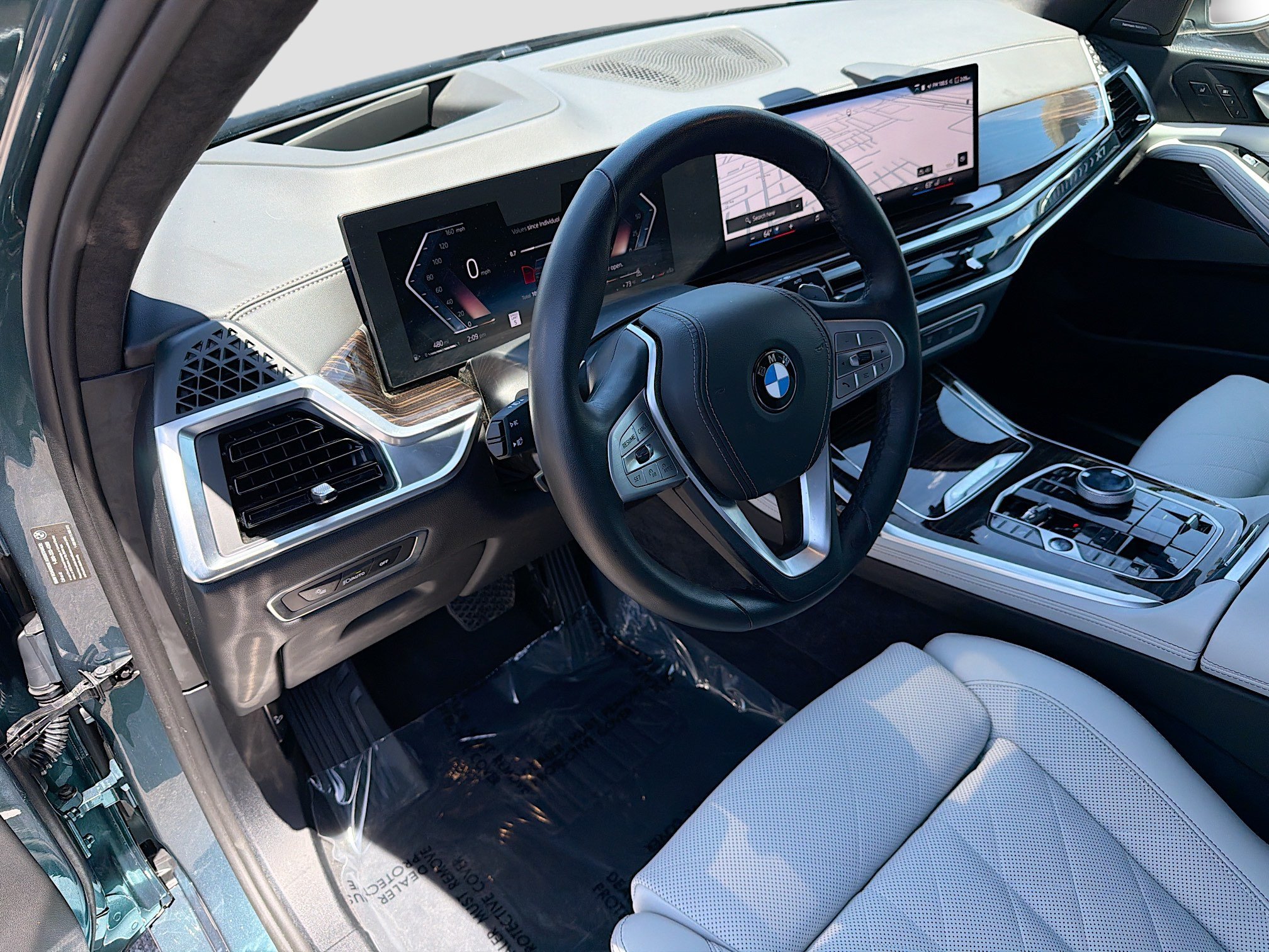 Used 2026 BMW X7 xDrive40i AWD/4WD image 28