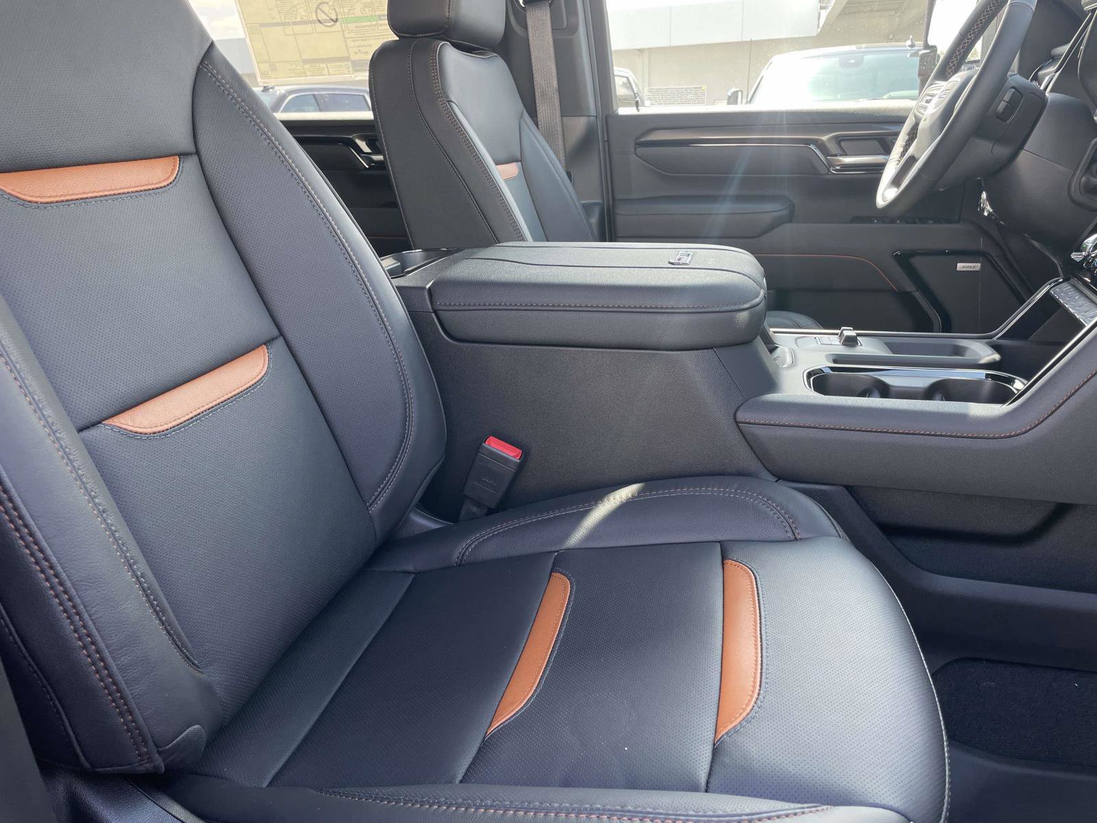 New 2025 GMC Sierra 2500 AT4 w/ AT4 Premium Plus Package image 28