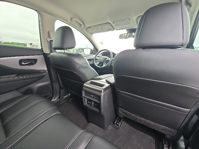 Used 2023 Nissan Murano SV w/ SV Midnight Edition Package FWD image 17