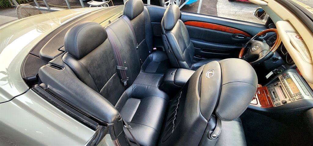 Used 2003 Lexus SC 430 Convertible image 29