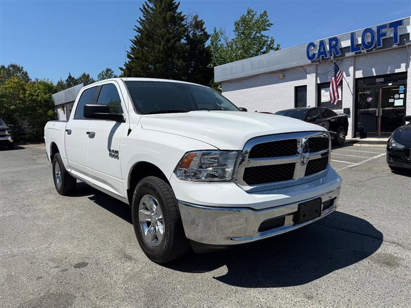Used 2017 RAM 1500 Classic SLT AWD/4WD image 4