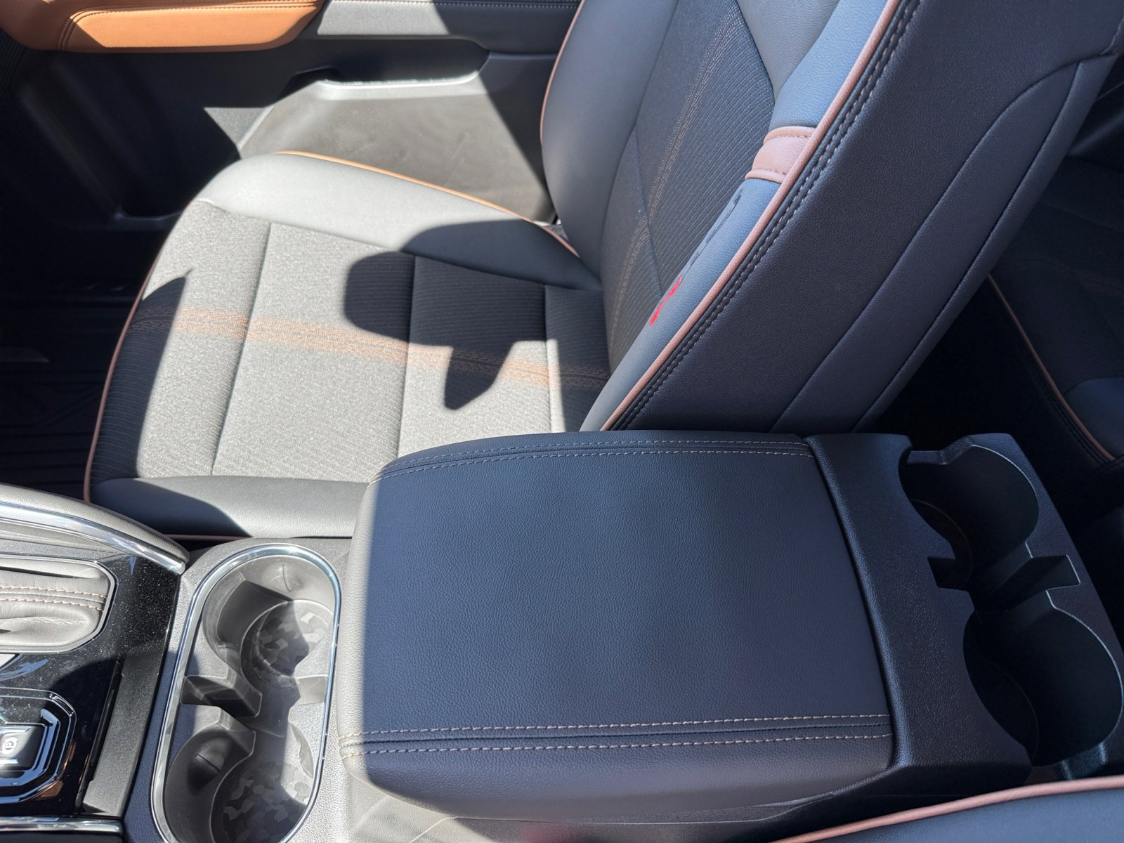 New 2025 GMC Canyon AT4 image 14