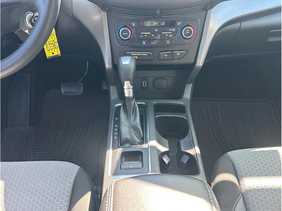 Used 2017 Ford Escape SE w/ Equipment Group 201A AWD/4WD image 18