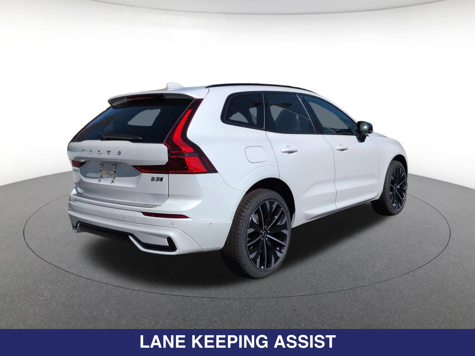 New 2026 Volvo XC60 B5 Ultra w/ Protection Package Premier AWD/4WD image 5