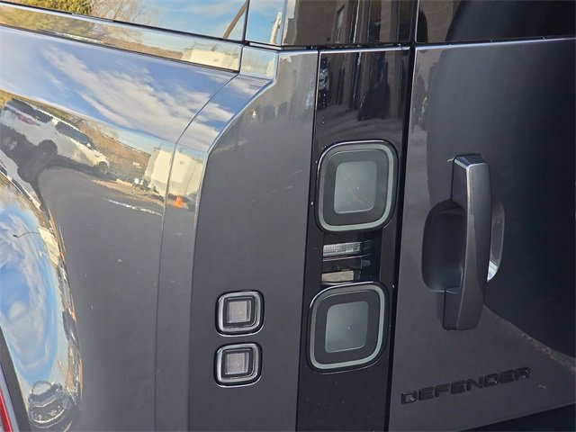 New 2026 Land Rover Defender 110 S image 20