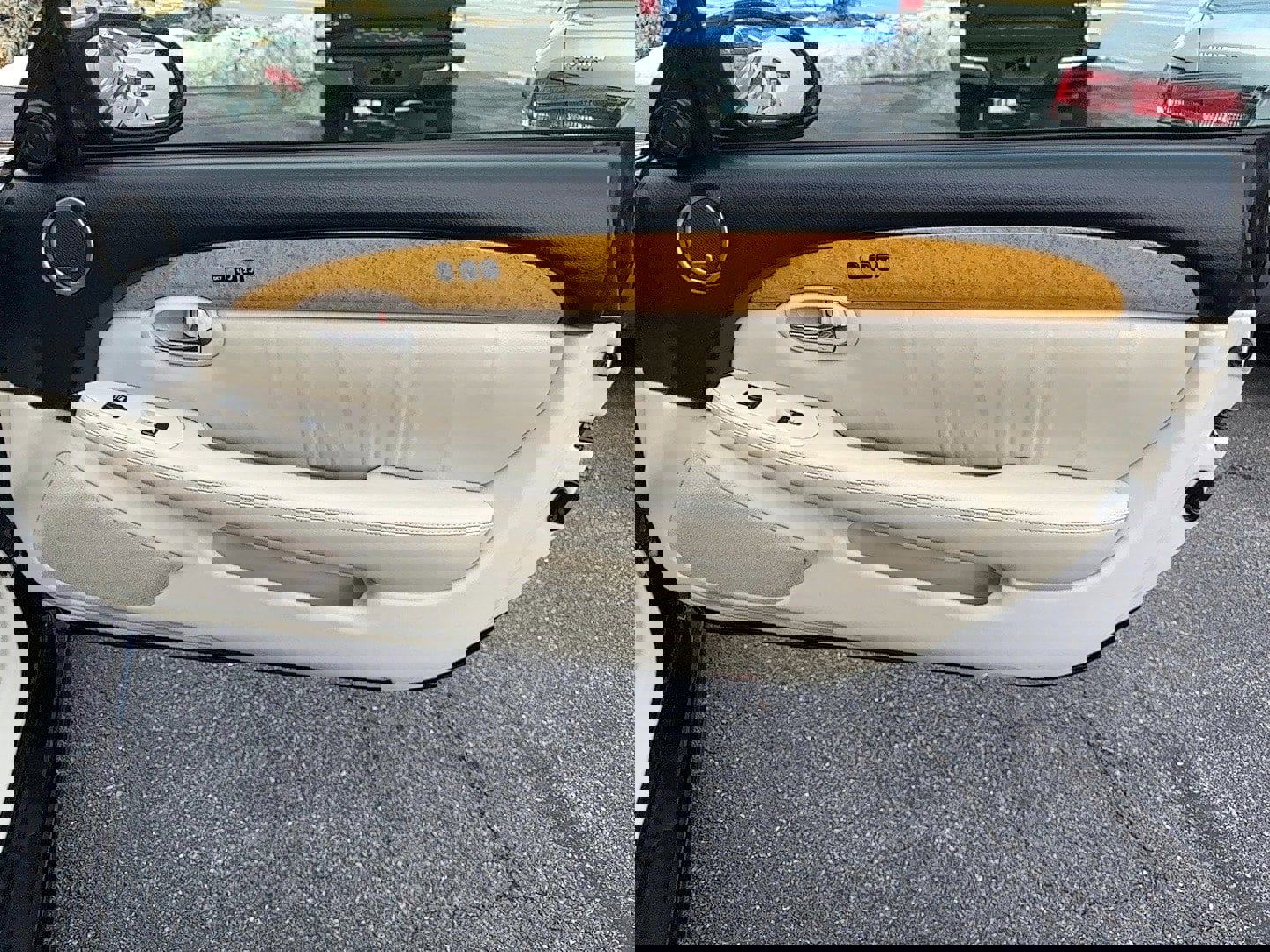 Used 2005 Lexus SC 430 Convertible image 22