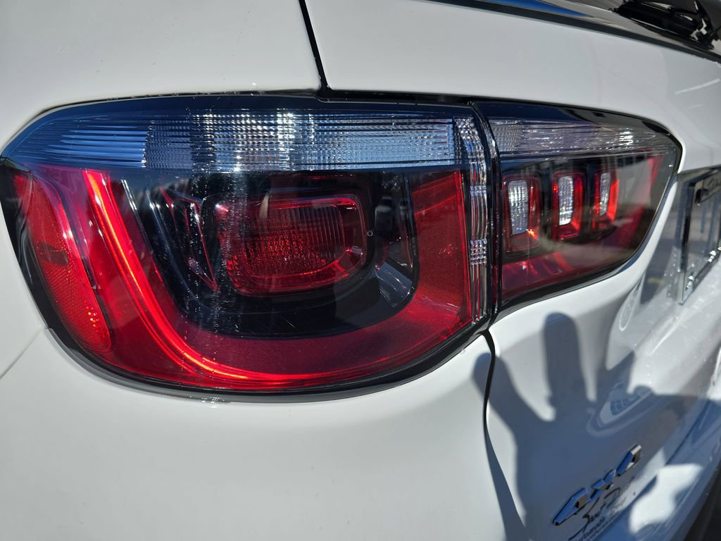 New 2026 Jeep Compass Latitude image 33