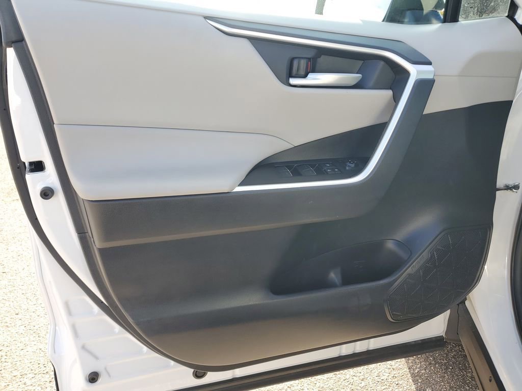 Used 2024 Toyota RAV4 XLE Premium image 22