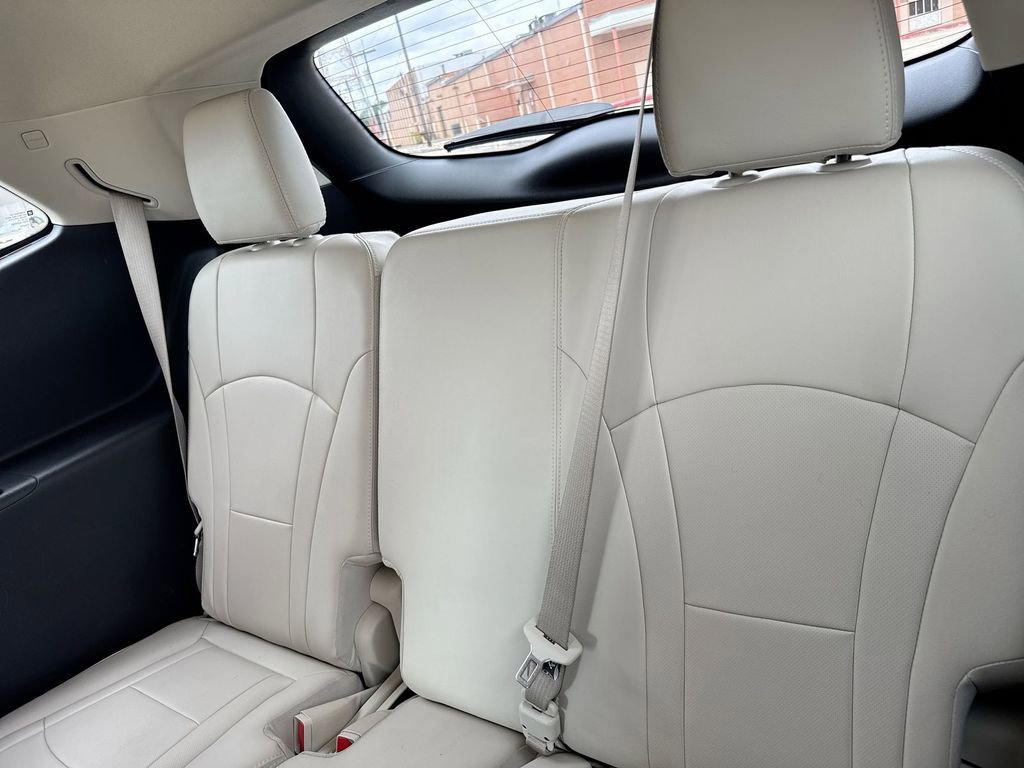 Used 2022 Buick Enclave Essence w/ LPO, Touring Package FWD image 30