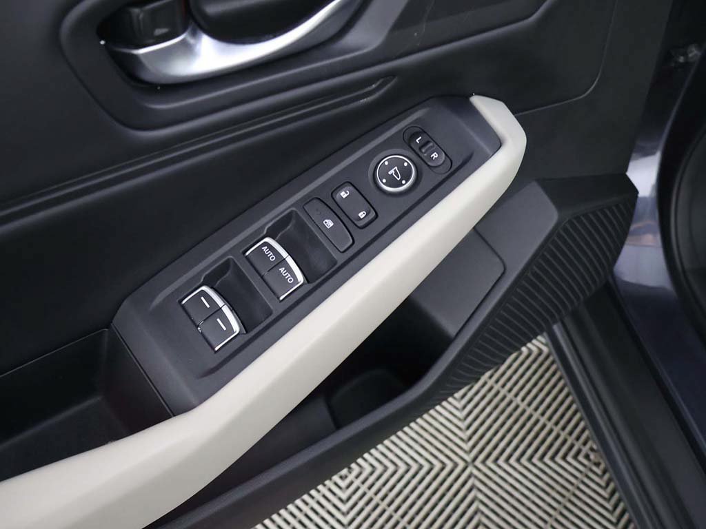 Used 2023 Honda Accord EX image 36