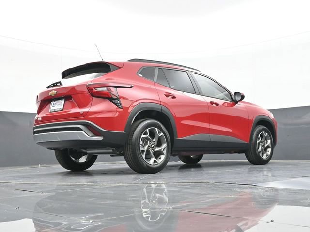 New 2026 Chevrolet Trax LT w/ Driver Confidence Package FWD image 44