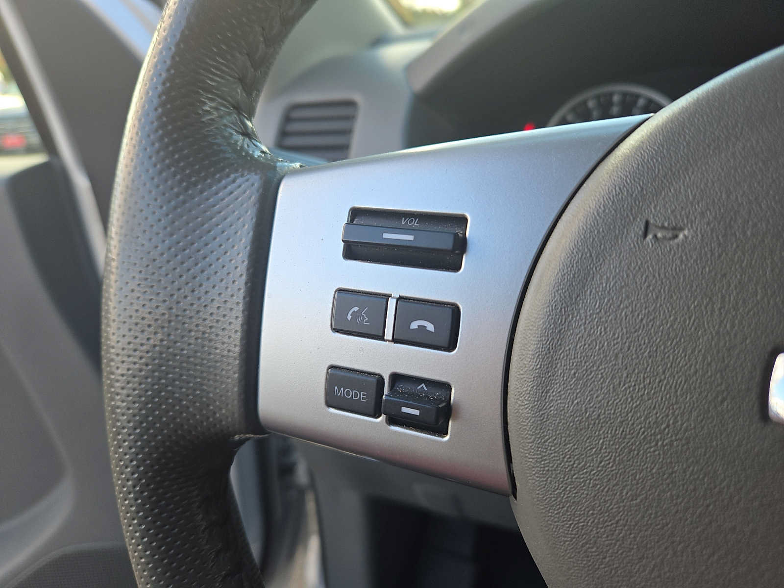Used 2019 Nissan Frontier SL AWD/4WD image 21