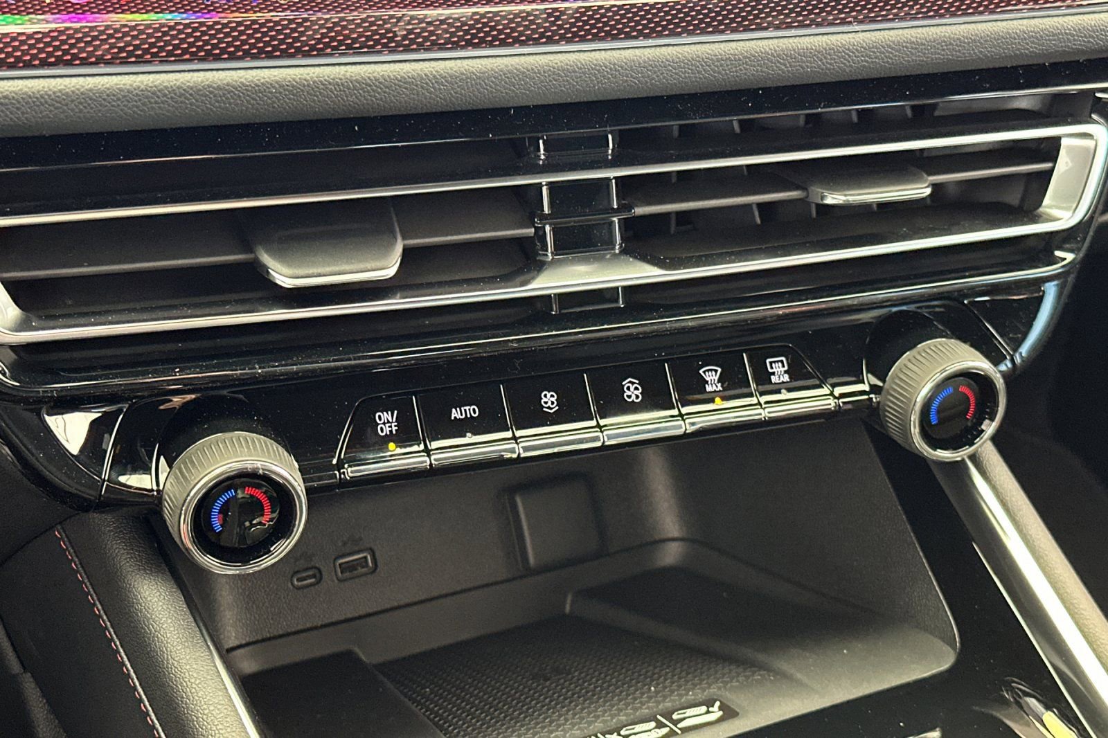 New 2026 Chevrolet Traverse RS image 26