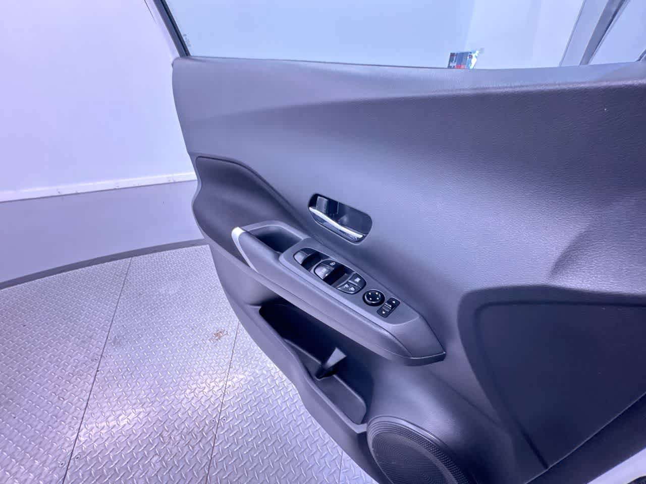 Used 2022 Nissan Kicks SV FWD image 31