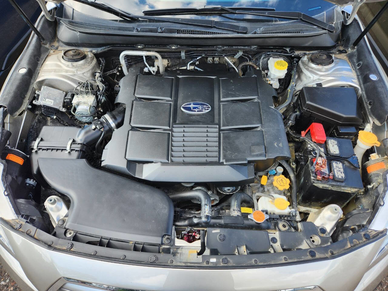 Used 2017 Subaru Outback 3.6R Limited image 26