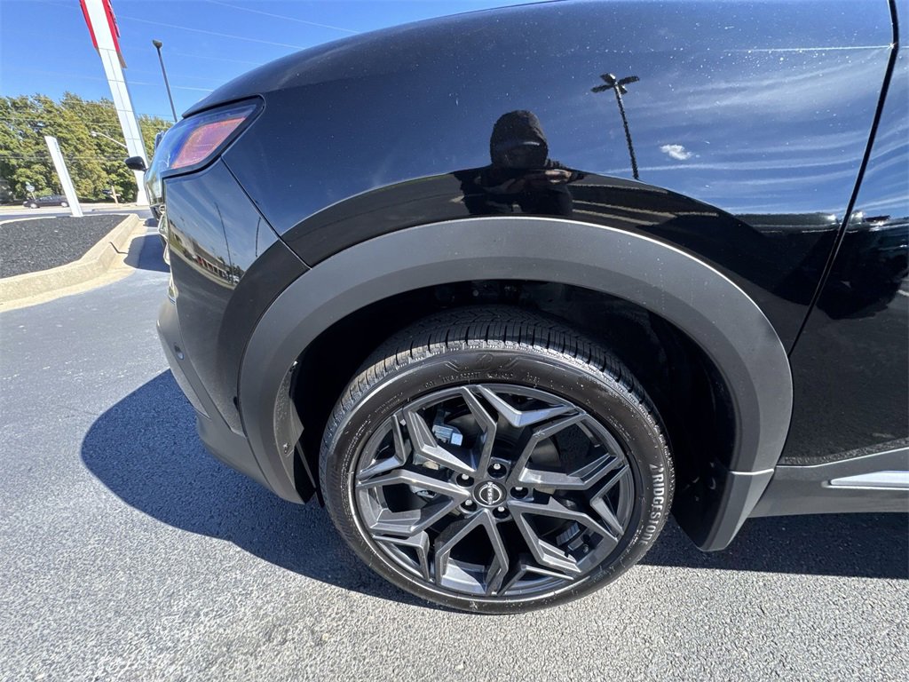 New 2026 Nissan Kicks SR w/ SR Premium Package image 10