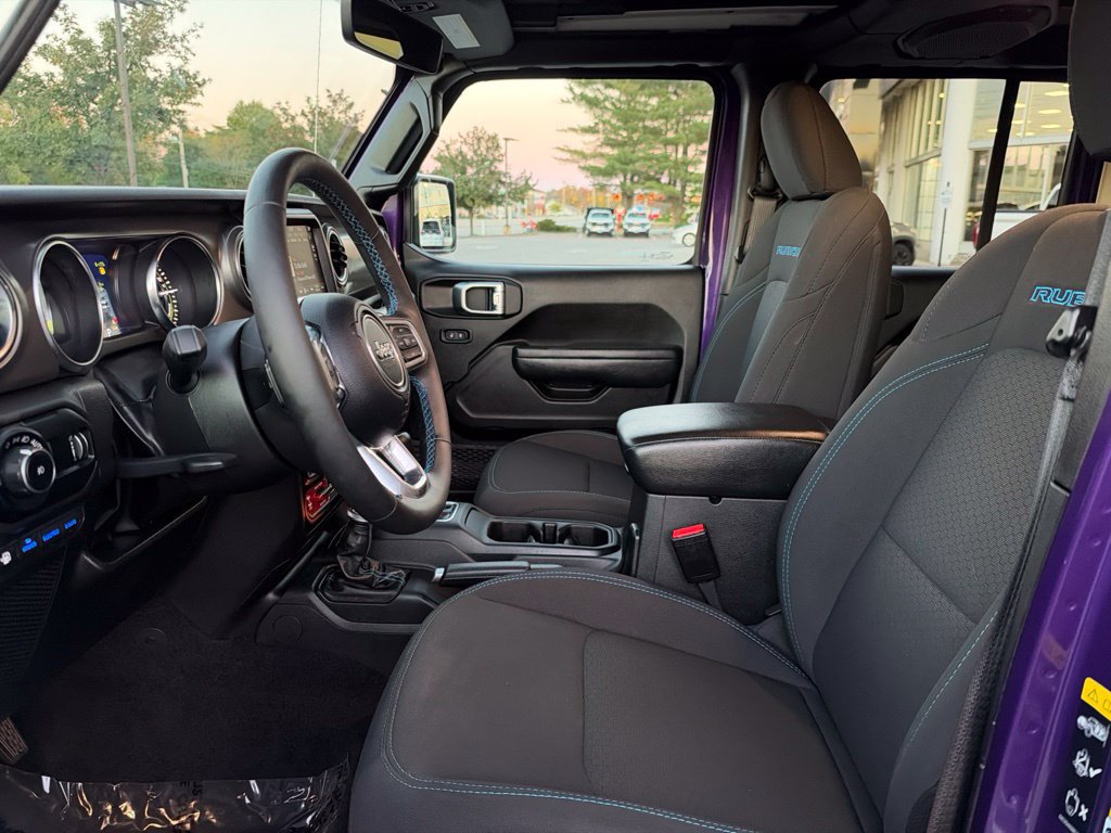 Used 2023 Jeep Wrangler Unlimited Rubicon 4xe w/ Cold Weather Group AWD/4WD image 16