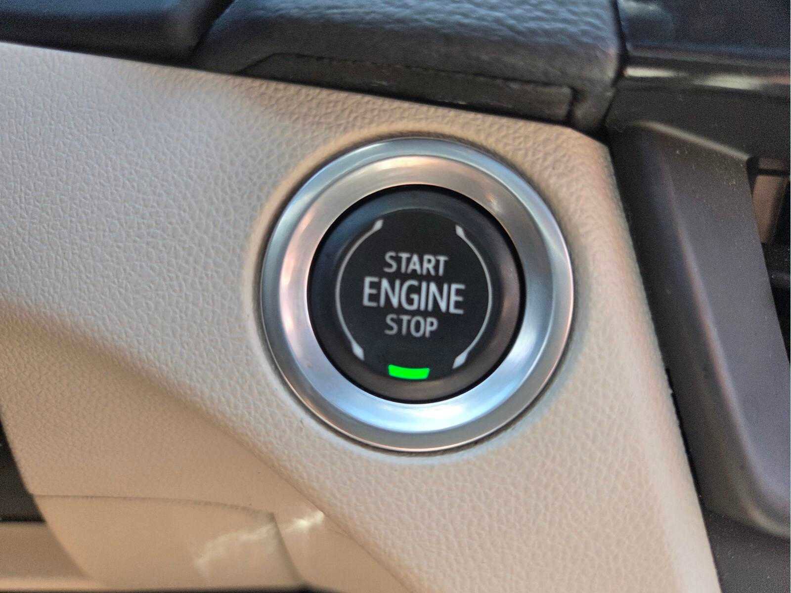 Used 2023 Cadillac CT4 Luxury w/ Sun And Sound Package RWD image 28