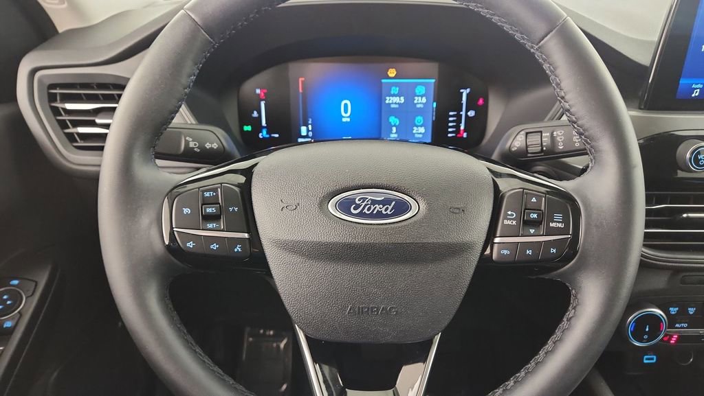 Certified 2023 Ford Escape Active AWD/4WD image 12