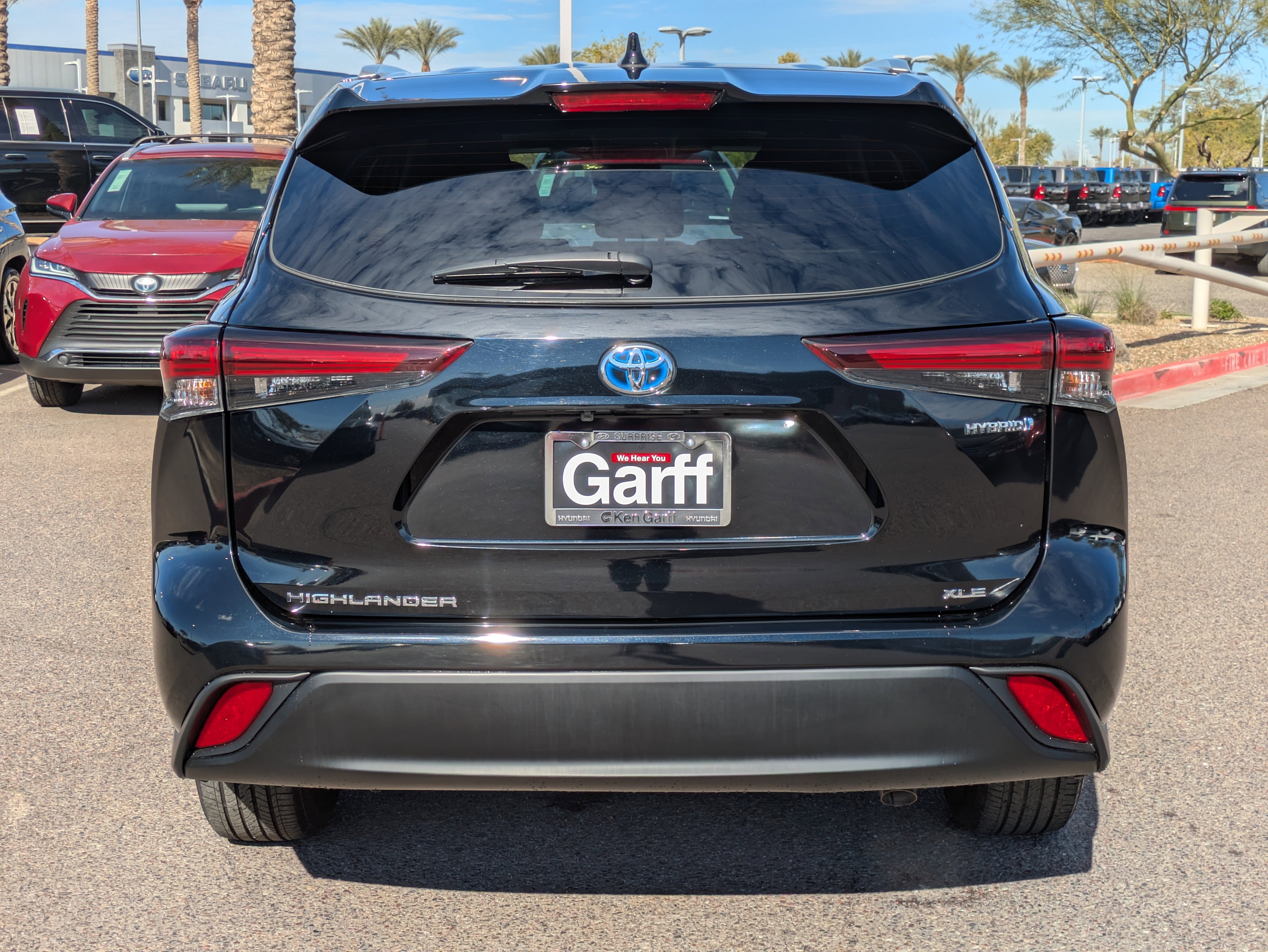 Used 2024 Toyota Highlander XLE image 4