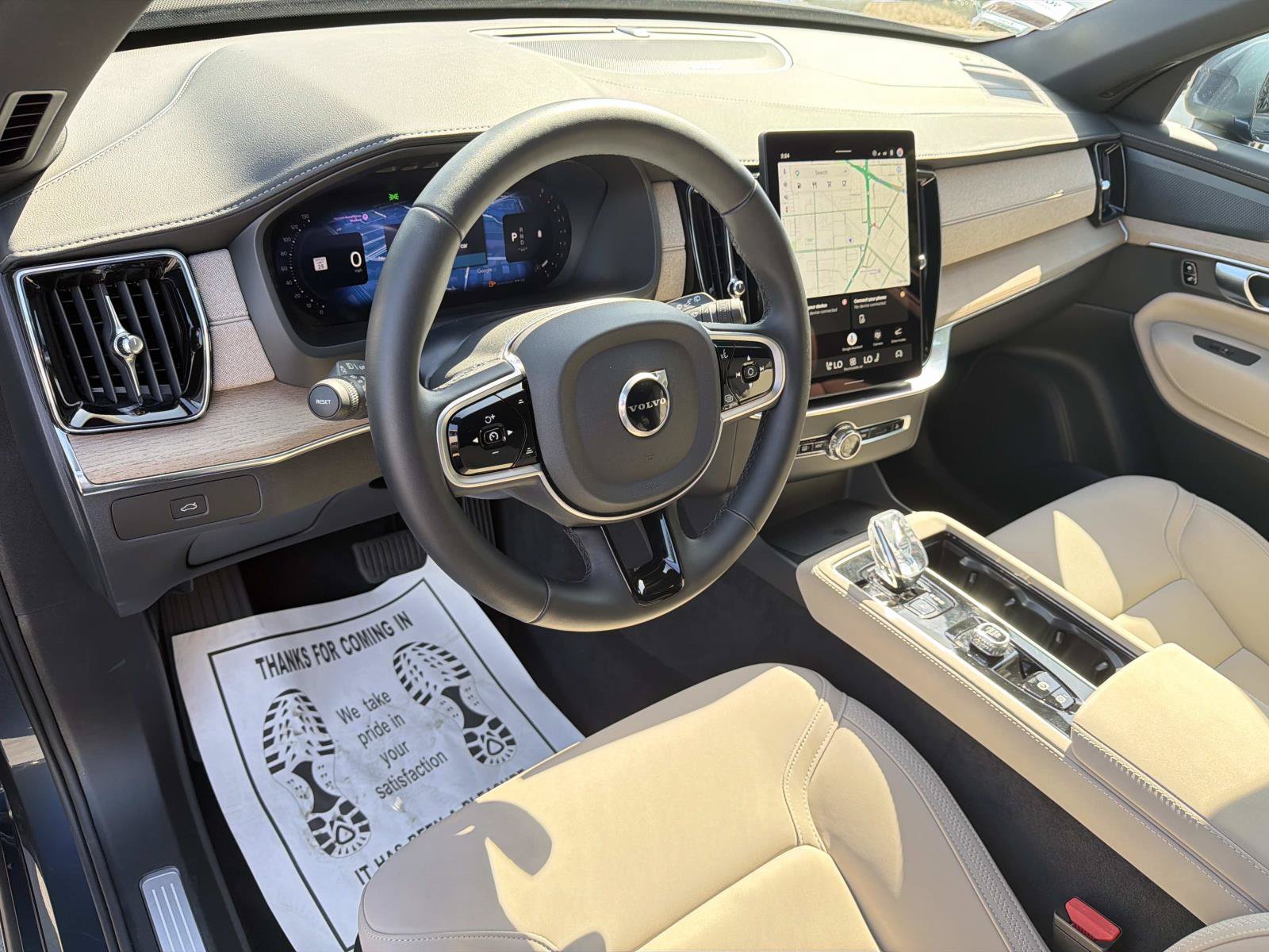 Used 2026 Volvo XC90 B6 Plus w/ Protection Package Premier AWD/4WD image 9
