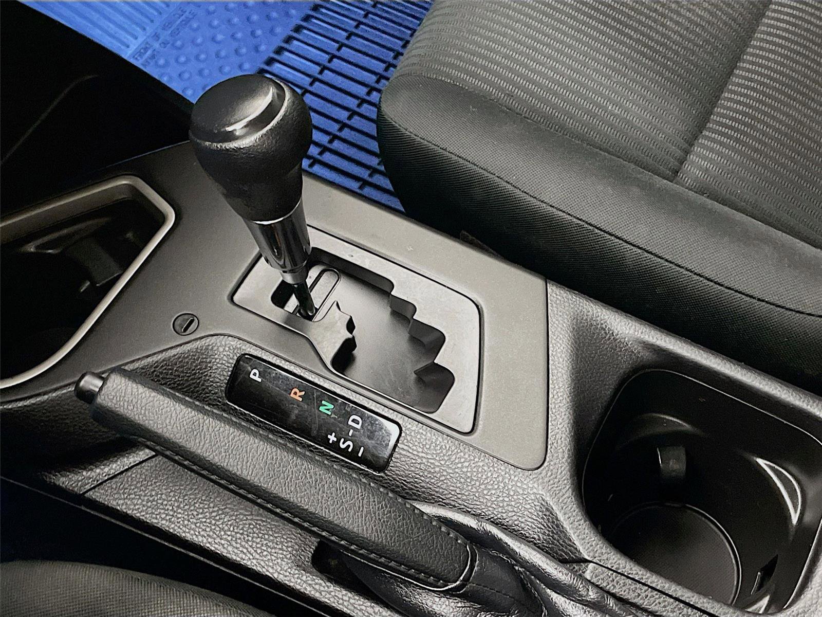 Used 2017 Toyota RAV4 LE image 20