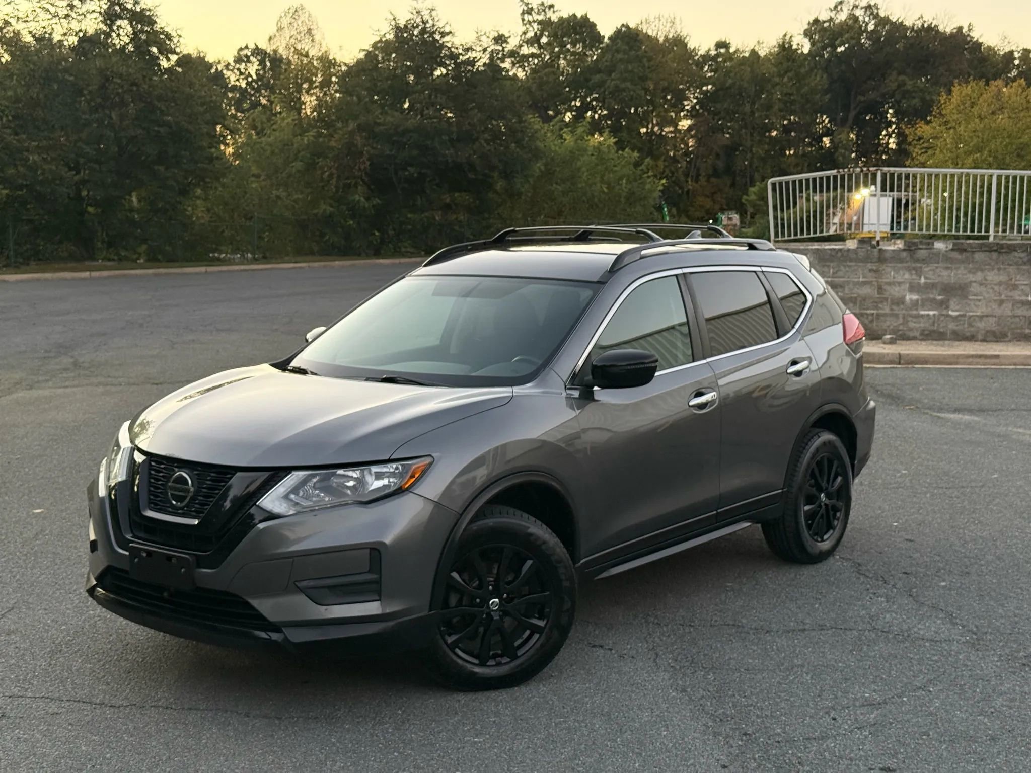 Used 2018 Nissan Rogue SV