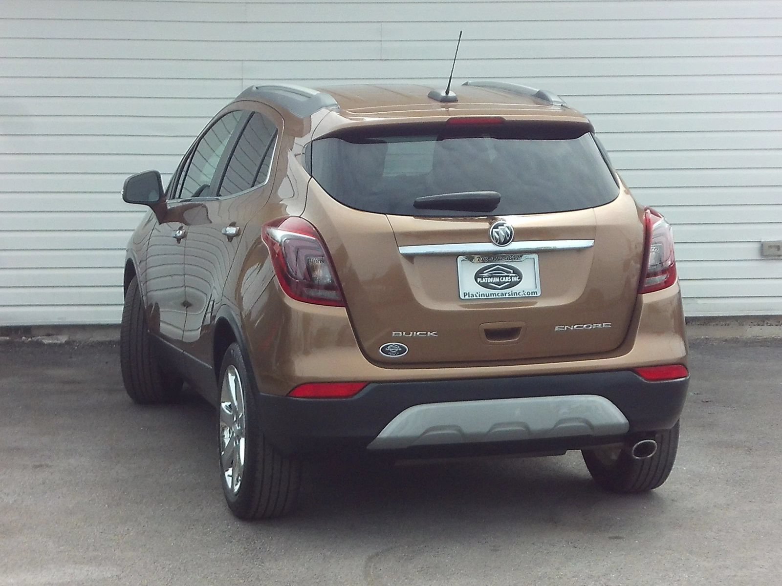 Used 2017 Buick Encore Essence w/ Experience Buick Package FWD image 6