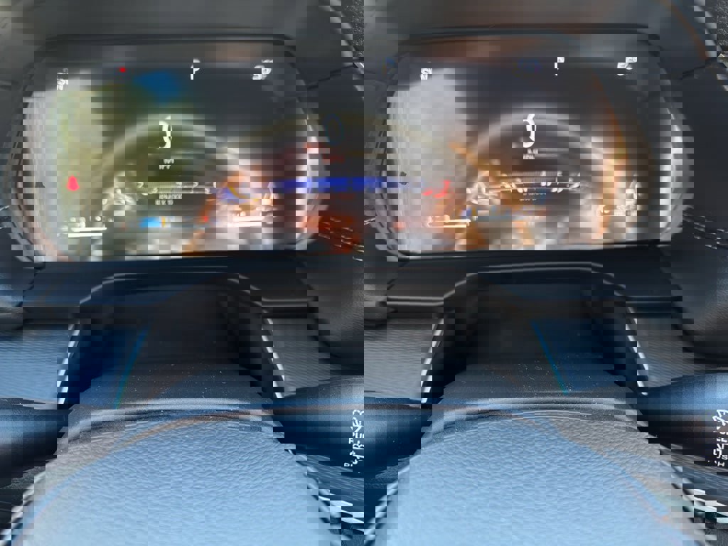 New 2025 Jeep Grand Cherokee Altitude image 15