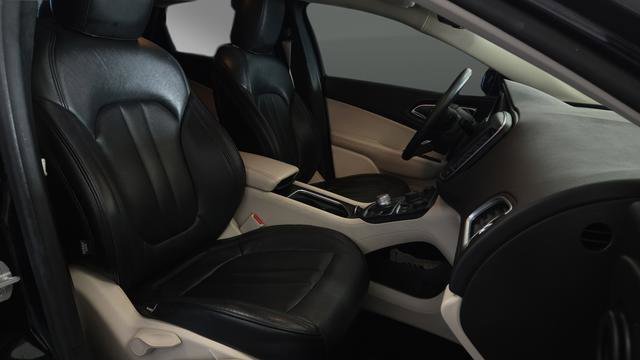 Used 2015 Chrysler 200 Limited w/ Convenience Group FWD image 24