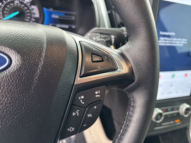 Used 2023 Ford Edge Titanium w/ Class II Trailer Tow Package image 17