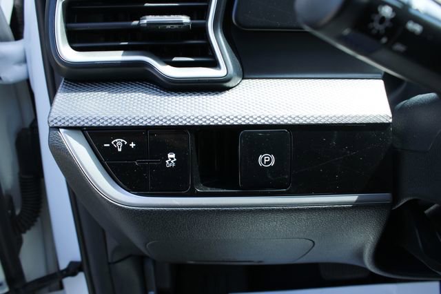 Used 2023 Kia Sportage LX FWD image 15