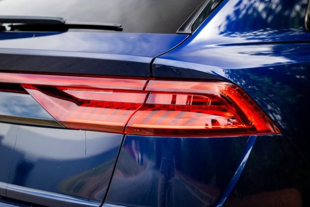 Used 2021 Audi SQ8 Premium Plus w/ SQ8 Black Optic Package image 16