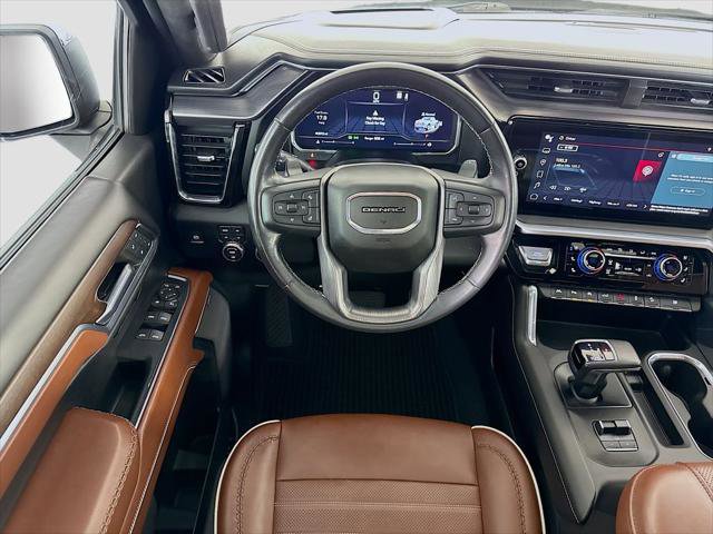 Used 2022 GMC Sierra 1500 Denali Ultimate AWD/4WD image 10