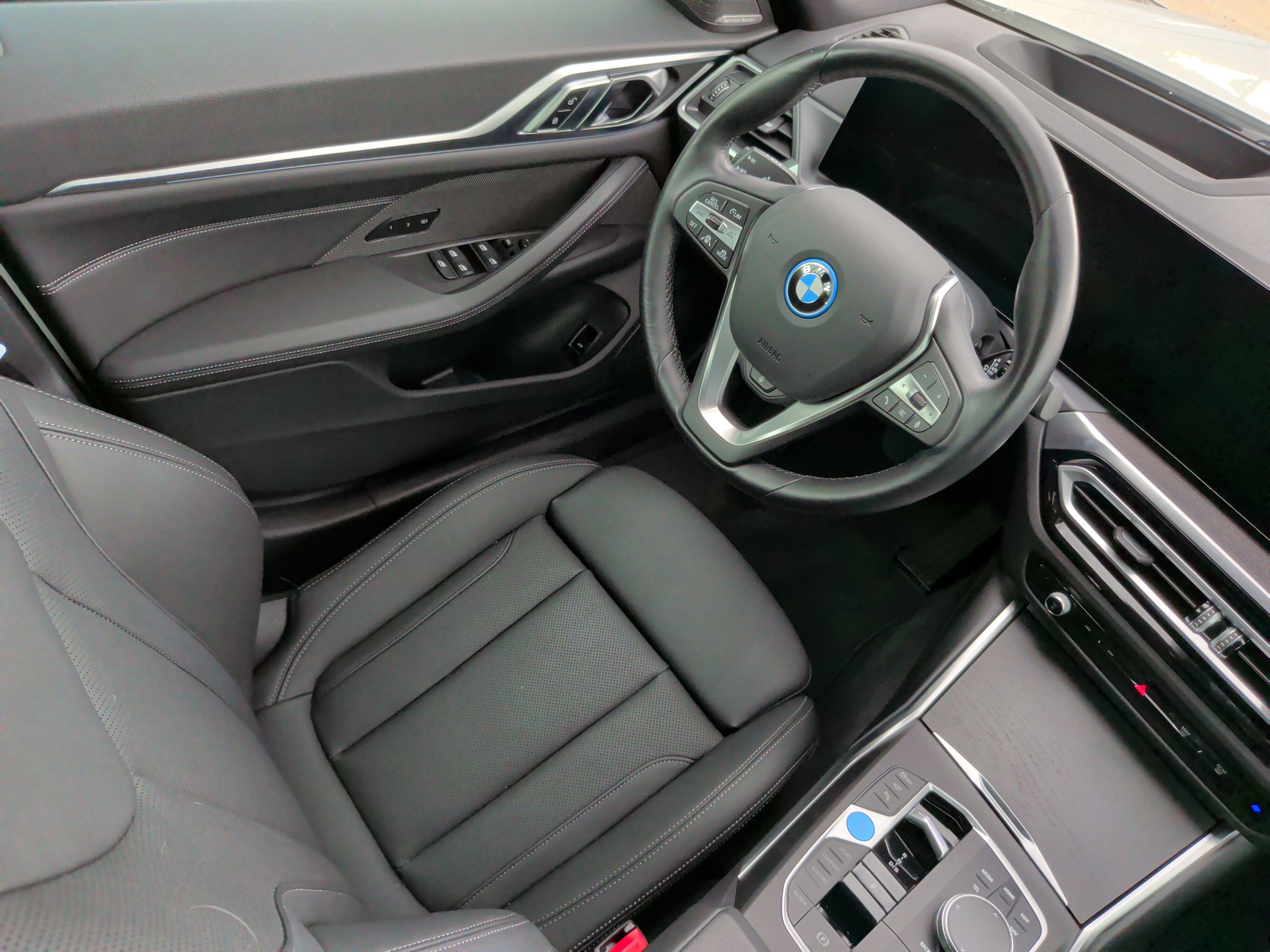 Certified 2024 BMW i4 eDrive35 w/ Premium Package RWD image 34