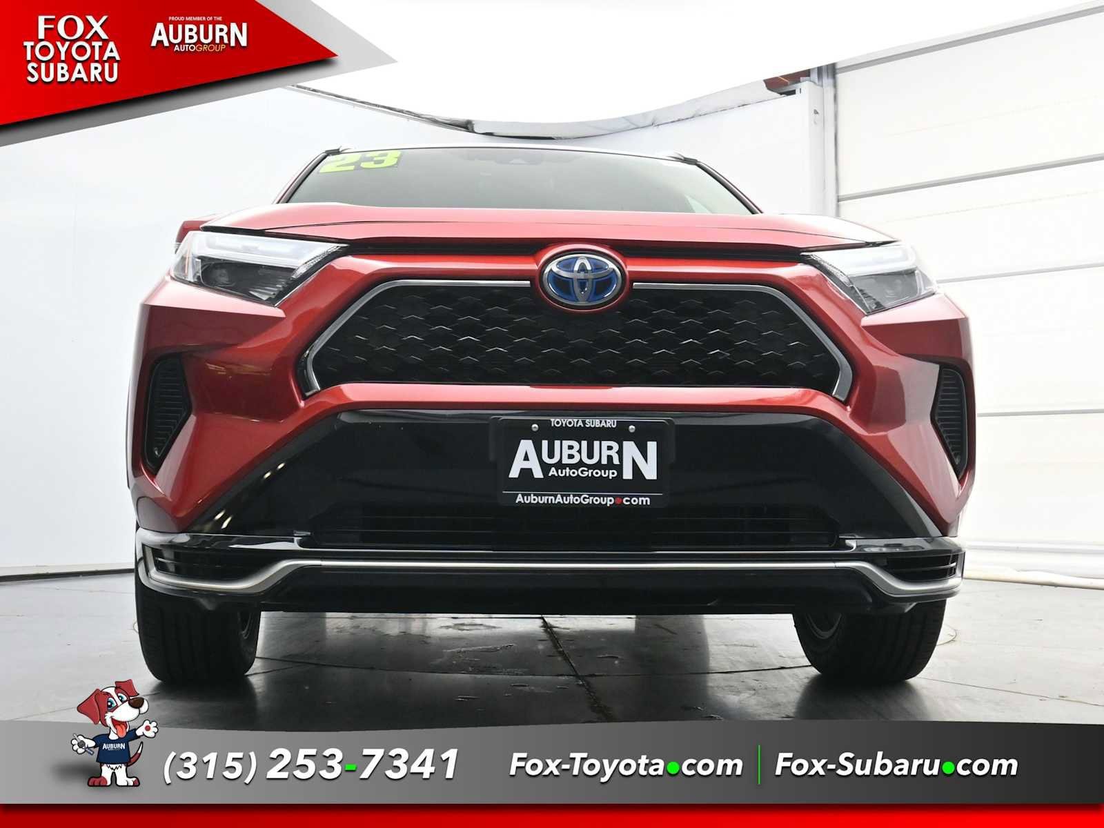 Used 2023 Toyota RAV4 SE w/ Weather & Moonroof Package AWD/4WD image 23
