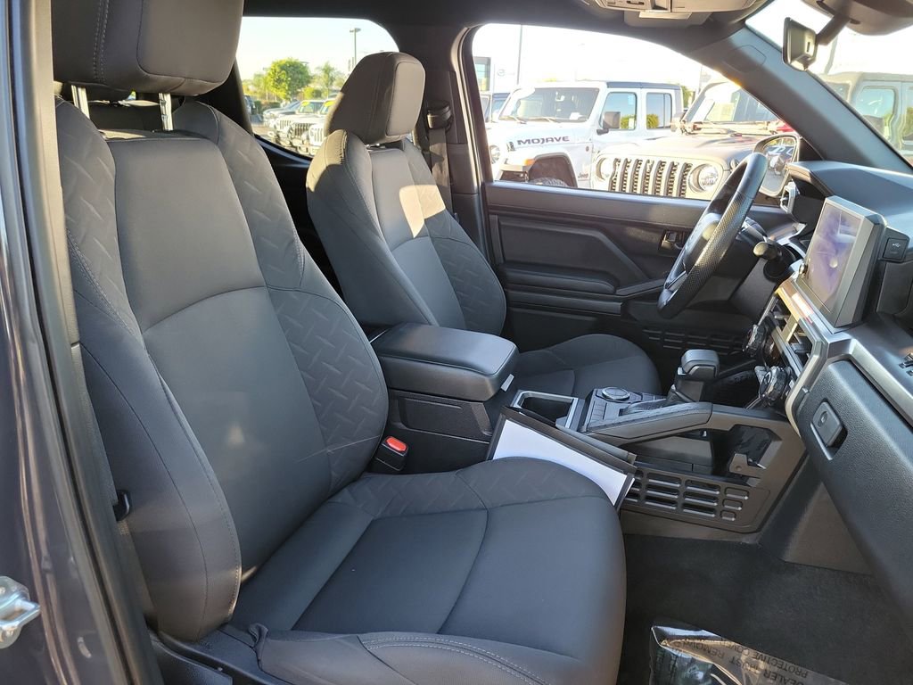 Used 2025 Toyota Tacoma SR5 image 17