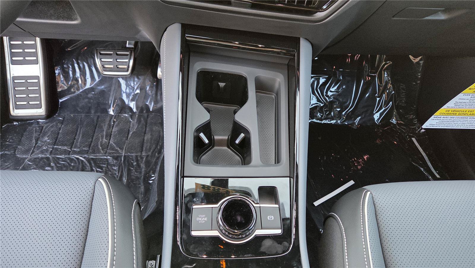 New 2026 Volkswagen Tiguan SEL R-Line AWD/4WD image 21