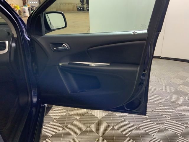 Used 2017 Dodge Journey SXT w/ Comfort/Convenience Group image 27